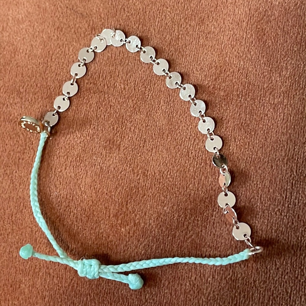 Rose gold Pura Vida bracelet